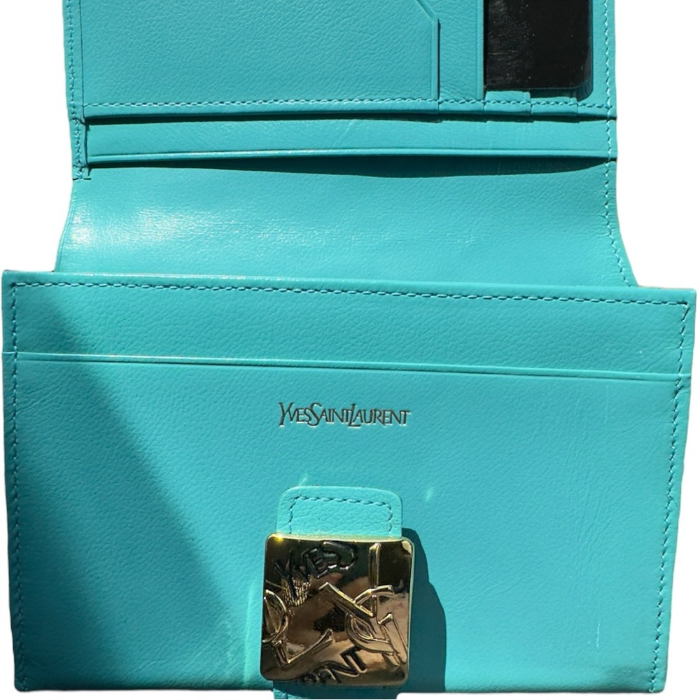 YSL bi-fold wallet with zippered pocket Pre-Loved